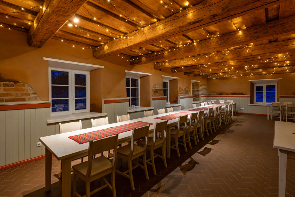 Vasekoja peomaja suur saal sündmusteks